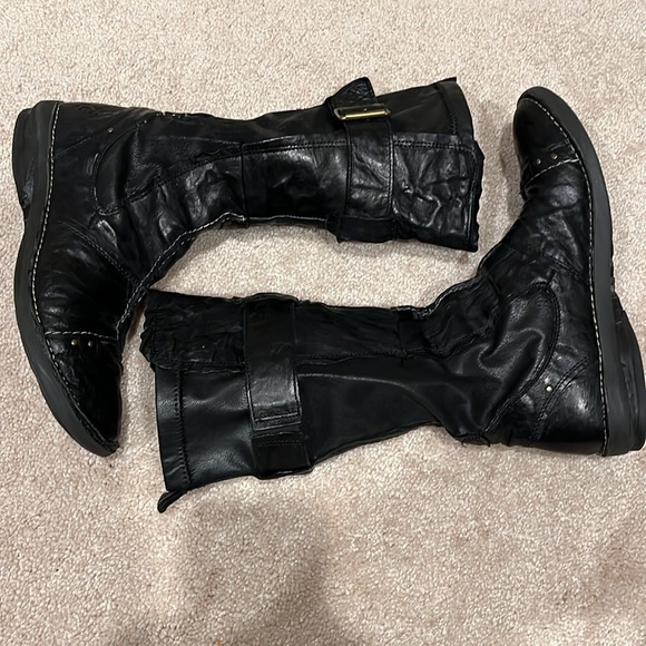 KHRIQ woman’s Blk pull on boot SZ 41 - Picture 9 of 12